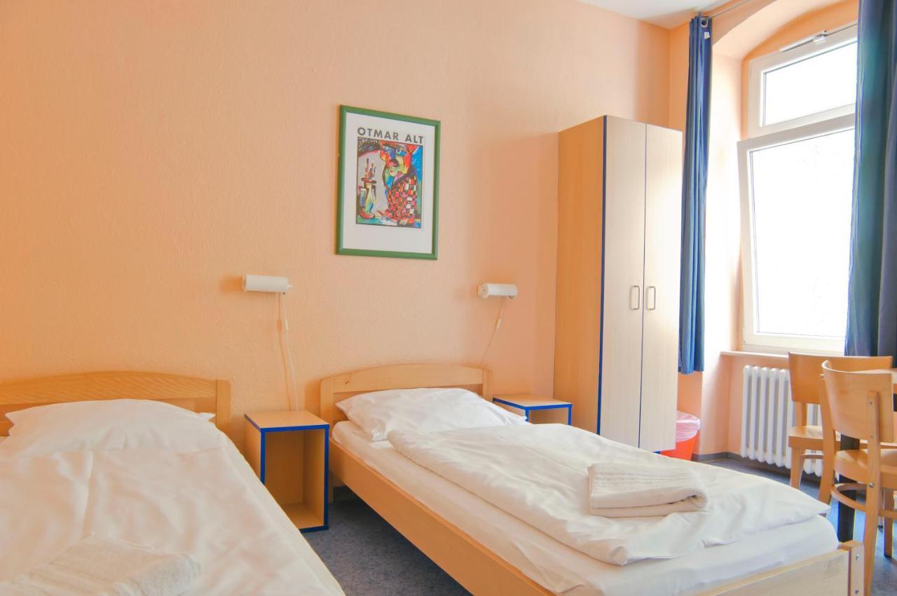 Happy Hotel Berlin Bagian luar foto