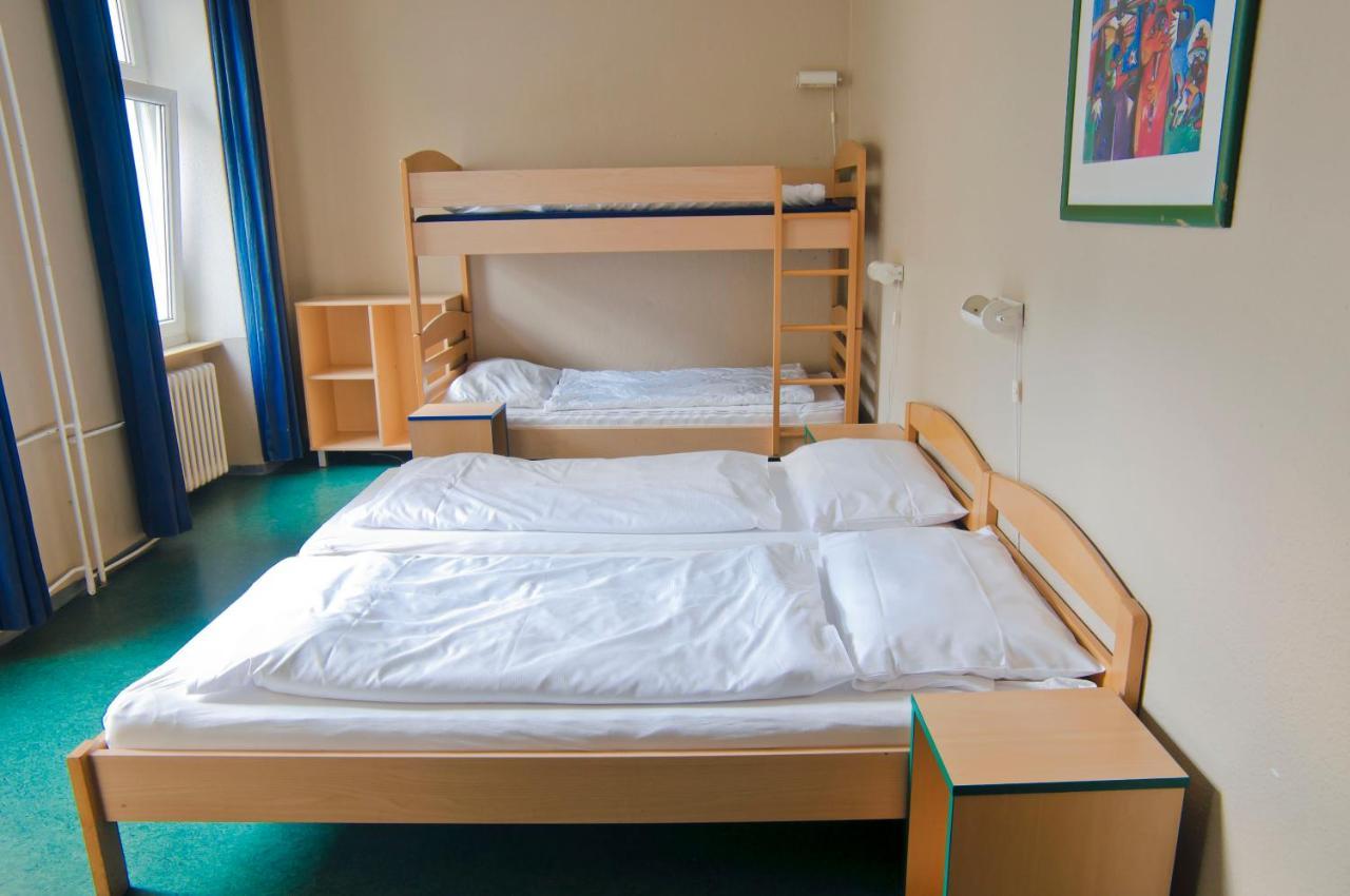 Happy Hotel Berlin Bagian luar foto