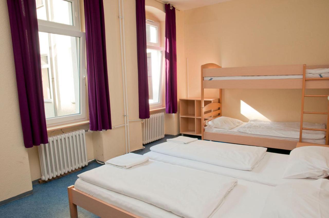 Happy Hotel Berlin Bagian luar foto
