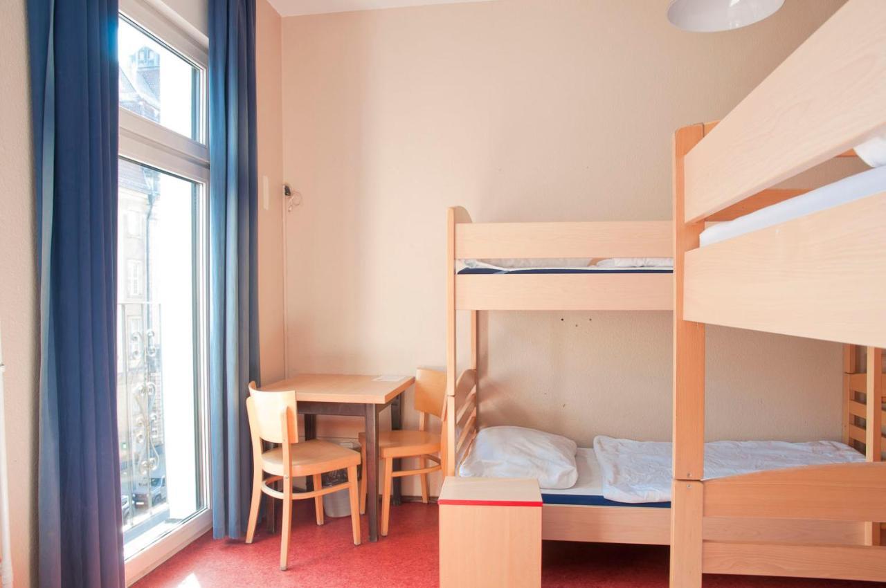 Happy Hotel Berlin Bagian luar foto