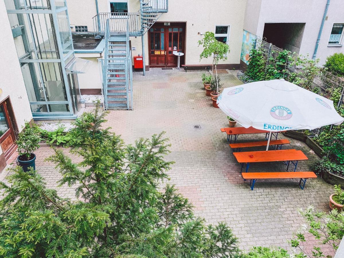 Happy Hotel Berlin Bagian luar foto
