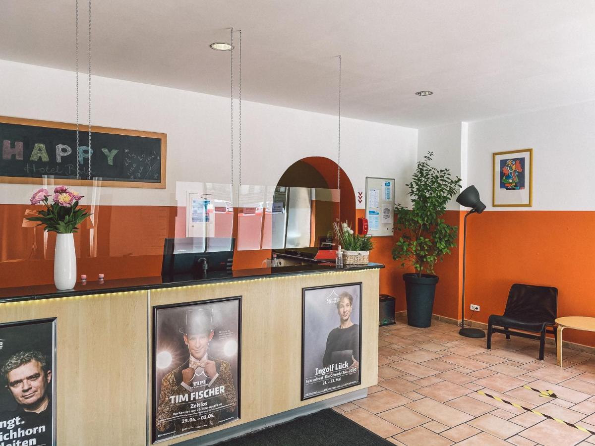 Happy Hotel Berlin Bagian luar foto