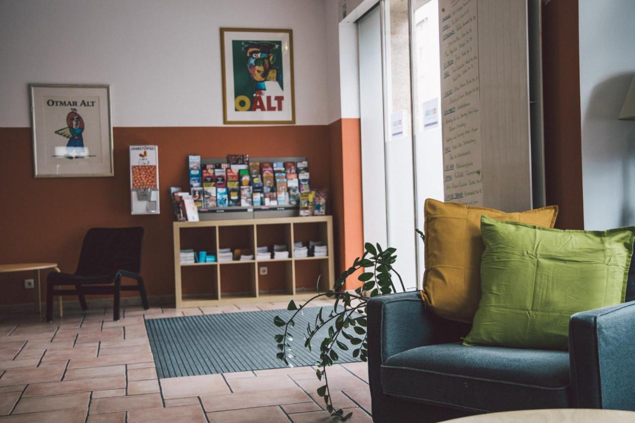 Happy Hotel Berlin Bagian luar foto